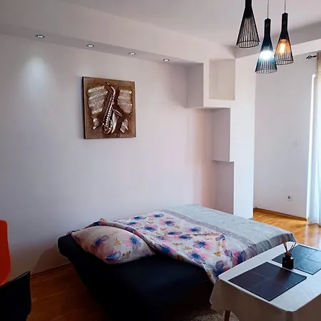 Cozy In The Center Apartment Skopje